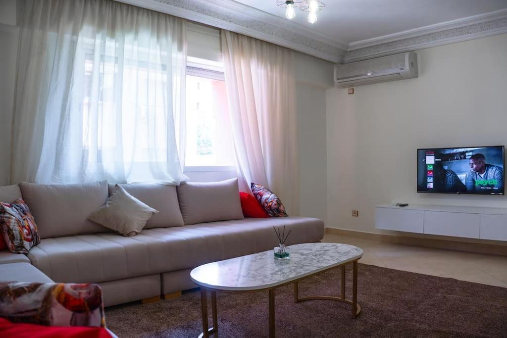 Appart Bien Place Et Fonctionnel مراكش المظهر الخارجي الصورة